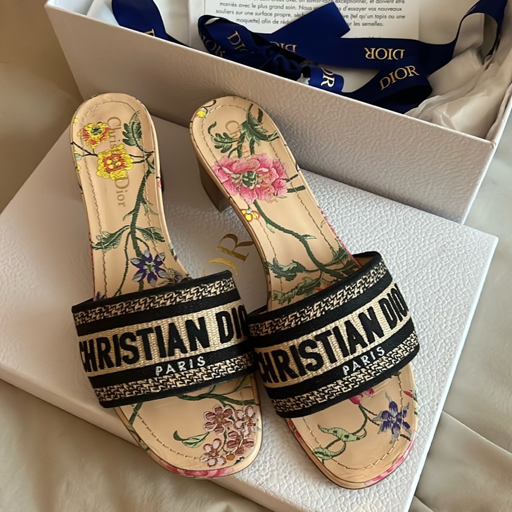 EUC Ladies Christian Dior Sandals